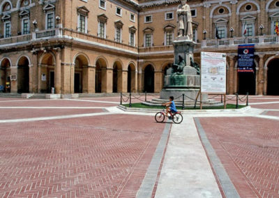 Recanati – Piazza Giacomo Leopardi